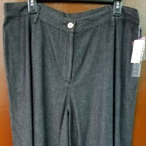 Multiples 18W Black Denim Capri Pant